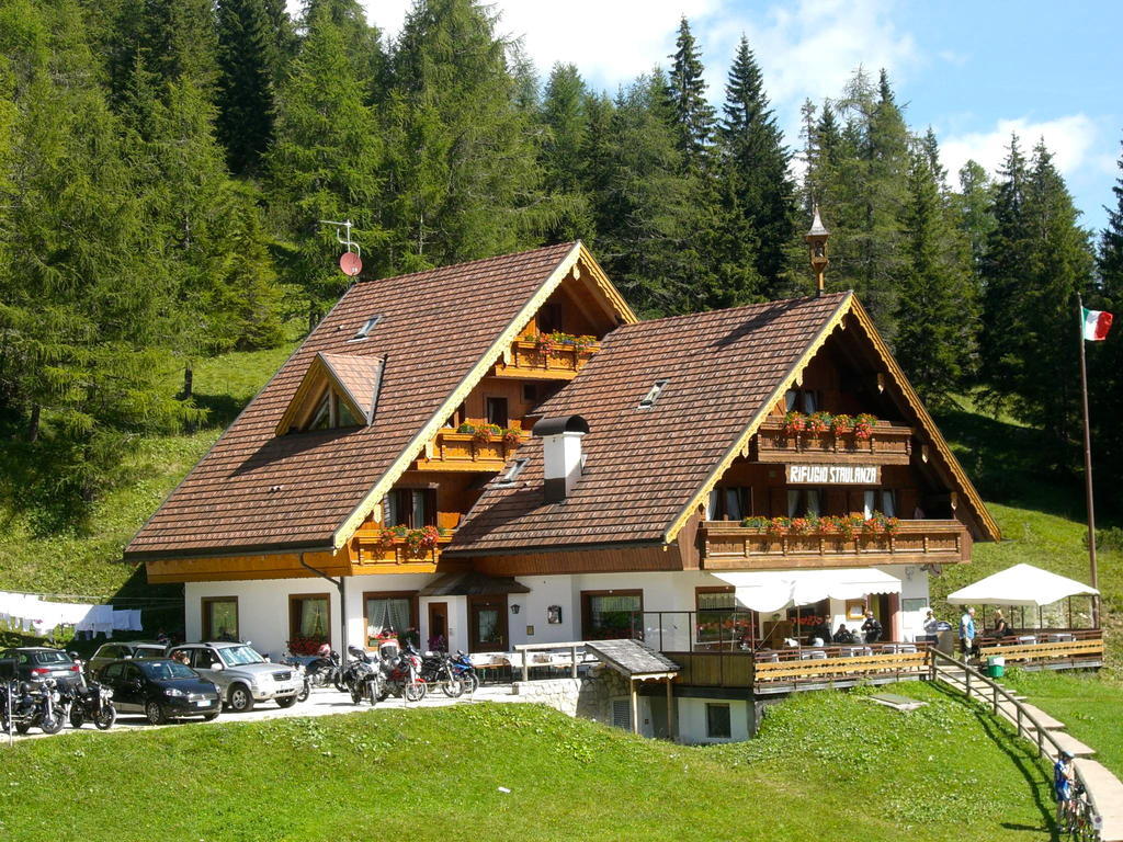 Rifugio Passo Staulanza Hotel Zoldo Alto Exterior photo